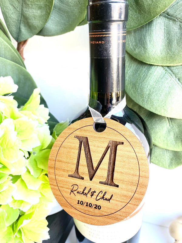 Wedding Wine Bottle Tags, Wine Bottle Label, Wedding Favor Tags, Head Table Decor, Engaged Ornament, Mr and Mrs Ornament